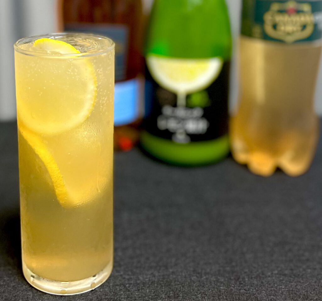 ブランデーバック　カクテル　レシピ　写真