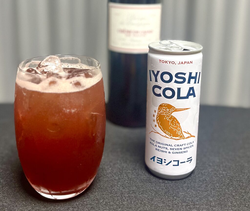 カシスコーラ　イヨシコーラ　カクテルレシピ　写真