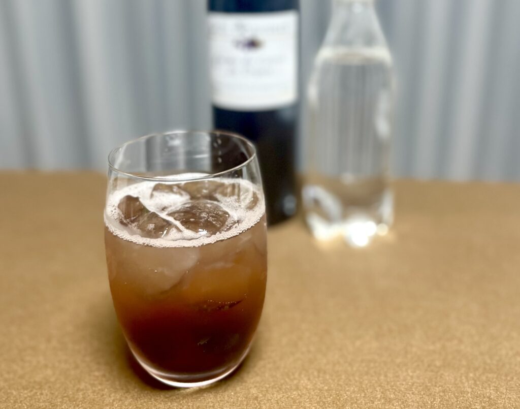 カシスソーダ　カクテルレシピ　写真