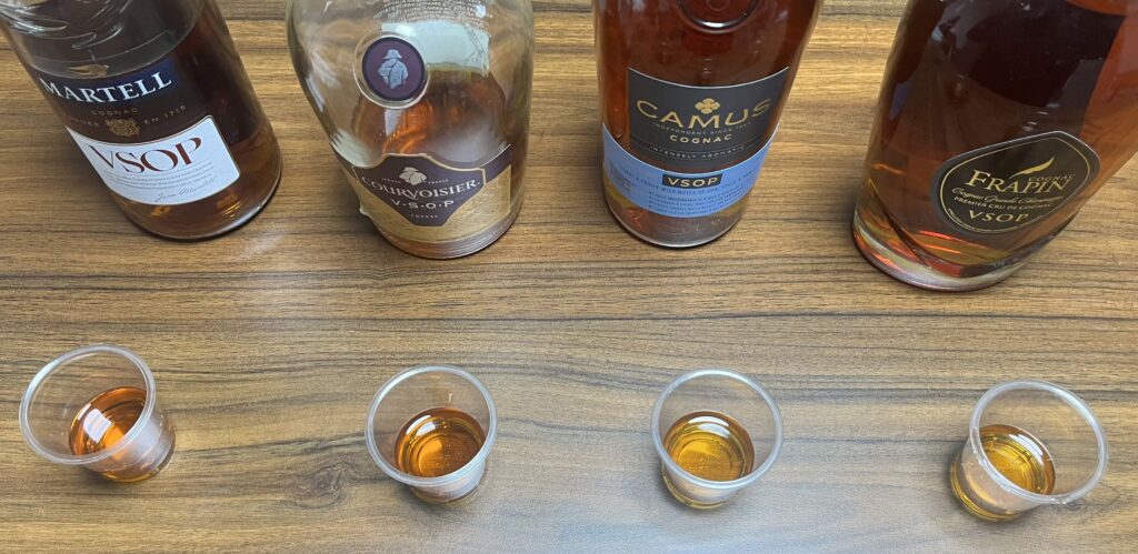 ブランデー　飲み比べ　写真