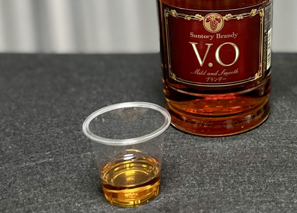 サントリーVO ストレート 写真